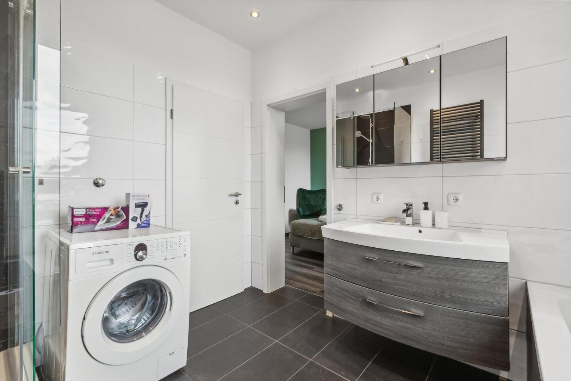 Elegant & Bright ~ Near Schalke 04 ~ Office ~ Free Parking! Apartment Gelsenkirchen Bagian luar foto
